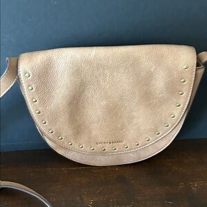 LUCKY BRAND
Evie Saddle Crossbody Bag In Honey Tan